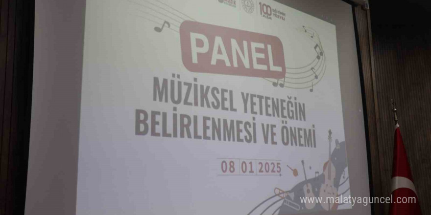 Diyarbakır’da ’Müziksel Yeteneğin Belirlenmesi ve Önemi’ paneli düzenlendi