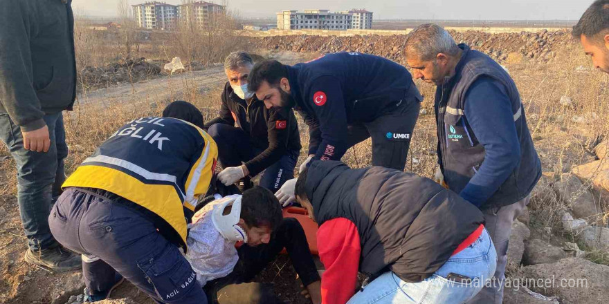 Diyarbakır’da otomobil takla attı: 3 yaralı