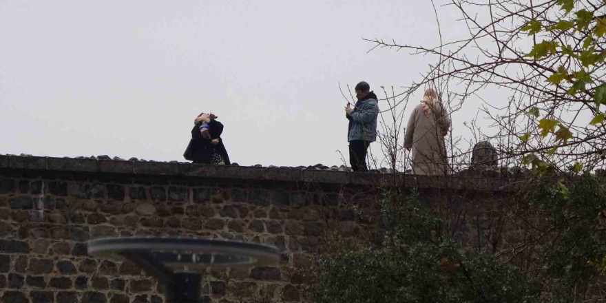 Diyarbakır’ın tarihi surlarında ’fotoğraf’ tehlikesi