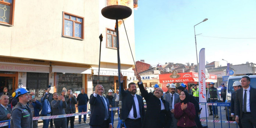 Doğalgaz Sındırgı’nın merkezine ulaştı