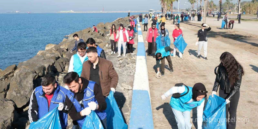 Dörtyol’da 'Temiz Bir Dörtyol İçin El Ele' etkinliği