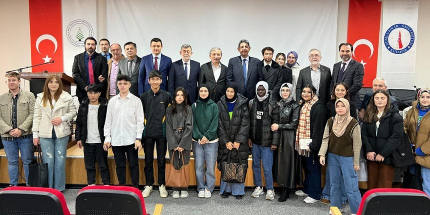 DPÜ TUBİF’te “Mesnevi‘den Pedagojik Telkinler” başlıklı konferans