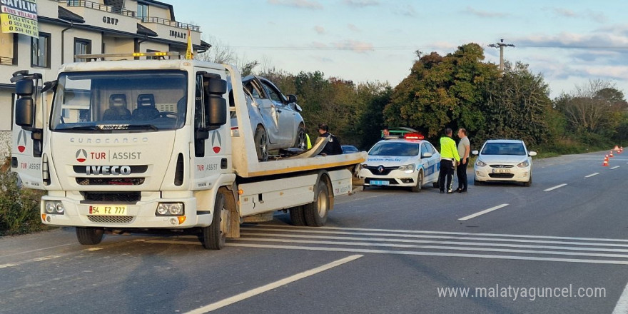 Duble yolda kontrolden çıkan otomobil takla attı: 3 ağır yaralı