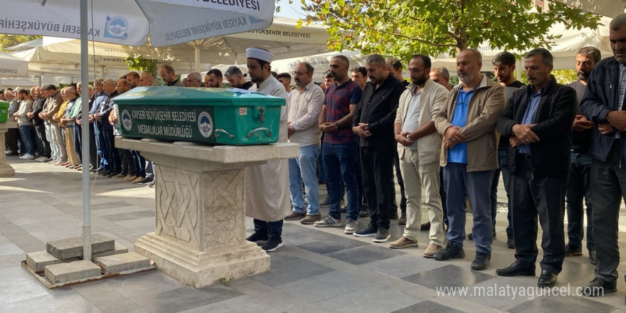 Düğünde kuzeni tarafından öldürülen şahıs toprağa verildi