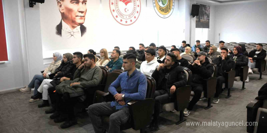 Dumlupınar Üniversitesi öğrencilerinden Orman Bölge Müdürlüğü’ne teknik gezi