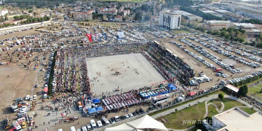 Dünya Kupası güreşleri coşkulu şekilde başladı