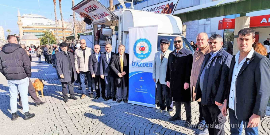 Düşürülen Azerbaycan uçağında hayatını kaybedenler İzmir’de anıldı