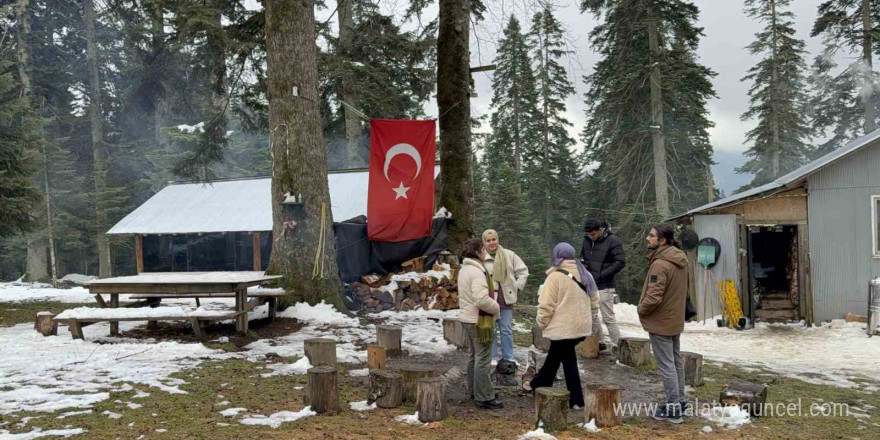 Düzce’nin yüksek kesimlerinde kar etkili oluyor