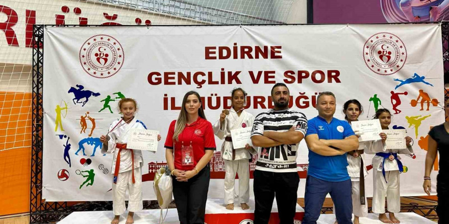 Edirne’de gururlandıran ‘Sakarya’ tablosu