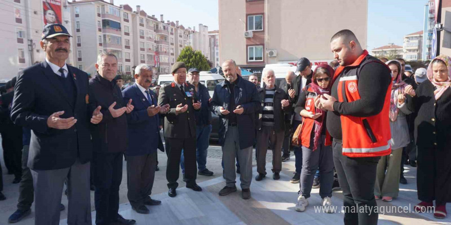 Edirne’de Kıbrıs gazisi törenle son yolculuğuna uğurlandı