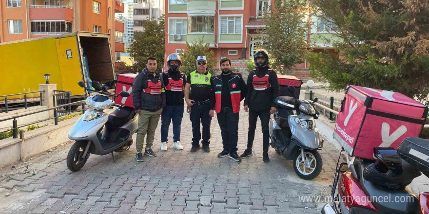 Edirne’de motokuryelere trafik eğitimi verildi