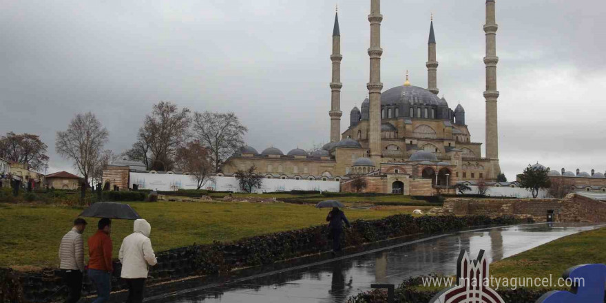 Edirne’de sağanak etkili oldu