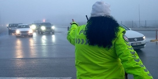 Edirne’de sis alarmı: Kavşaklara polisler görevlendirildi