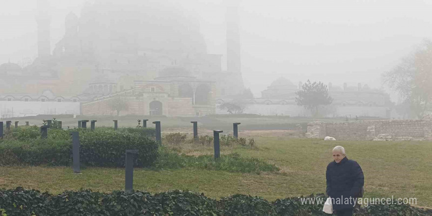 Edirne’de sis etkili oldu, Selimiye gözden kayboldu