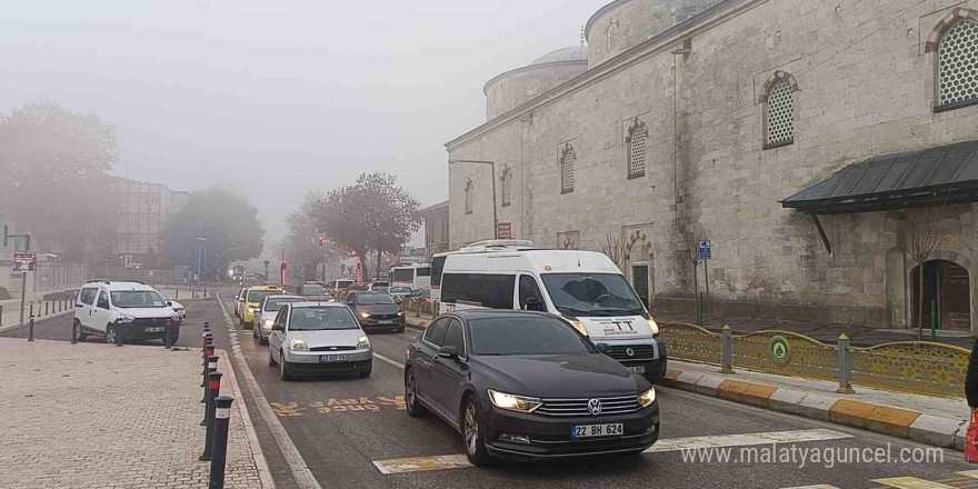 Edirne’de sis etkili oldu, Selimiye gözden kayboldu