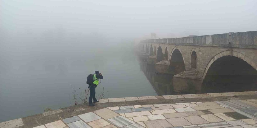 Edirne’de sis etkili oldu, tarihi simgeler gözden kayboldu