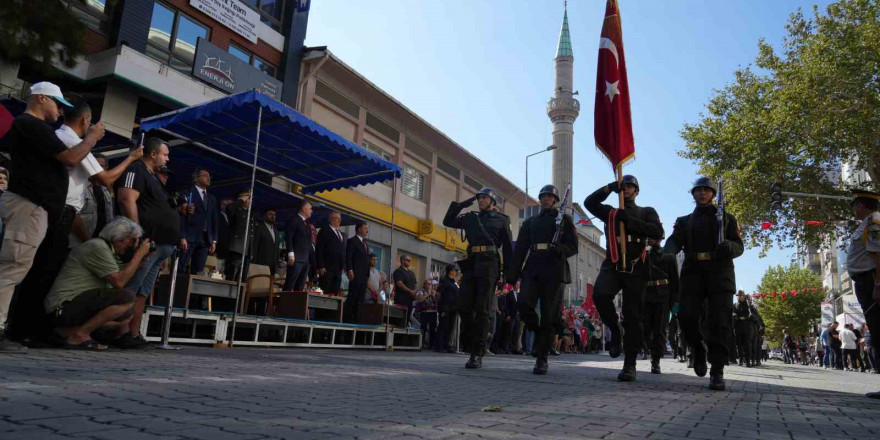 Edremit’in Düşman İşgalinden Kurtuluşu’nun 102. Yıl Dönümü düzenlenen törenlerle kutlandı