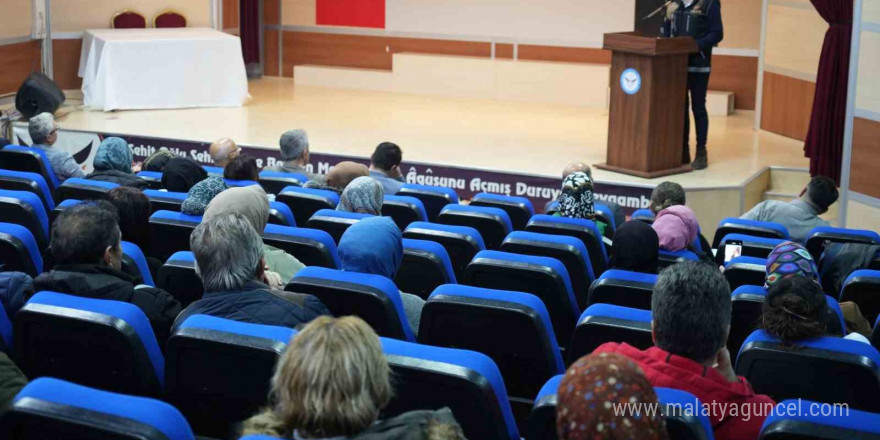 Edremit’te “En İyi Narkotik Polis Anne” semineri verildi