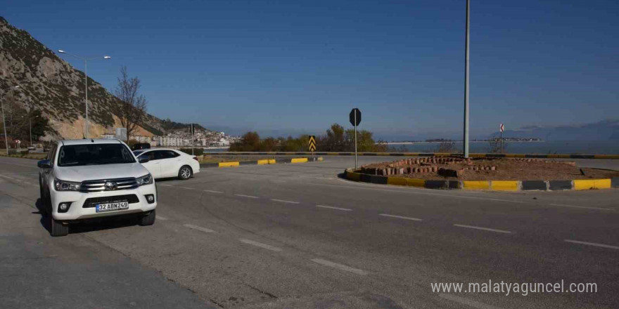 Eğirdir’de trafik akışı ve güvenliği için yeni düzenlemeler geliyor