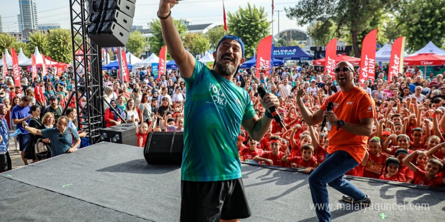 Eker I Run’da, adım adım iyilik peşinde koşuldu