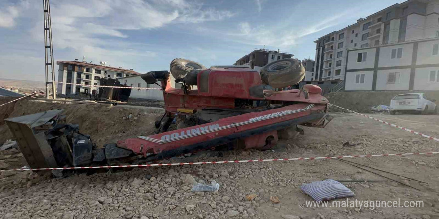 Elazığ’da 2 gencin hayatını kaybettiği feci kazanın görüntüleri ortaya çıktı