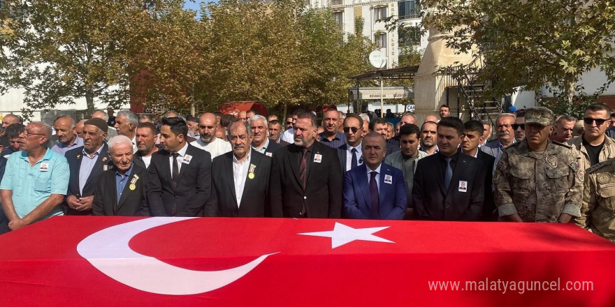 Elazığ’da 70 yaşındaki Kıbrıs gazisi son yolculuğuna uğurlandı