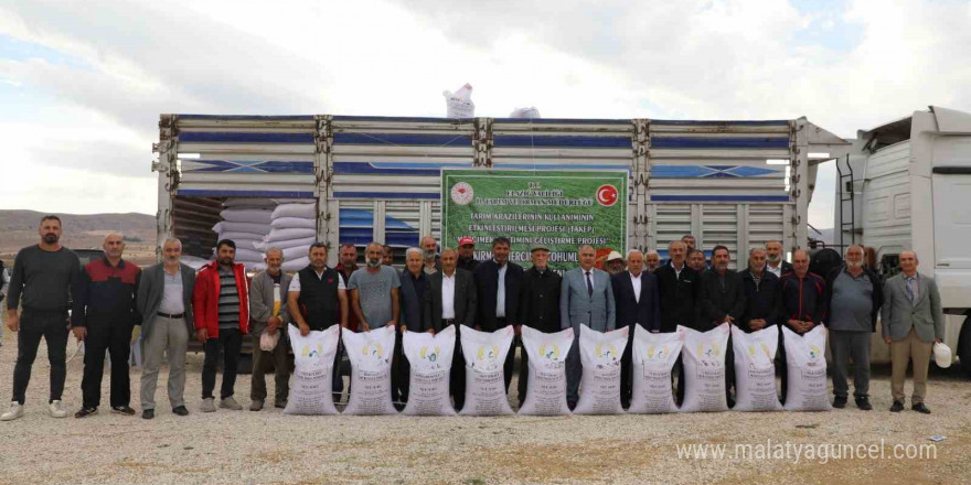 Elazığ’da çiftçilere yüzde 75 hibeli tohum desteği