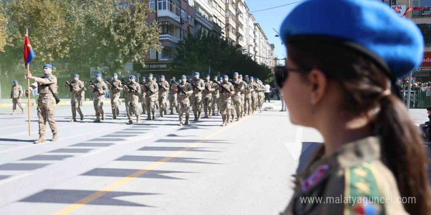 Elazığ’da Cumhuriyet’in 101. yılı coşkuyla kutlandı