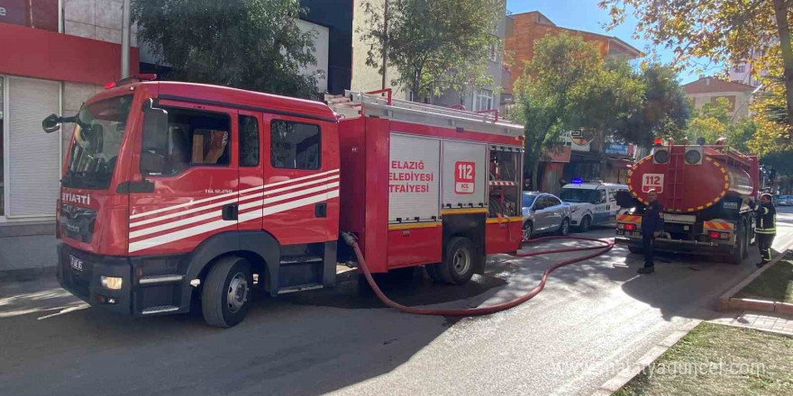 Elazığ’da ev yangını: 1 kişi dumandan etkilendi