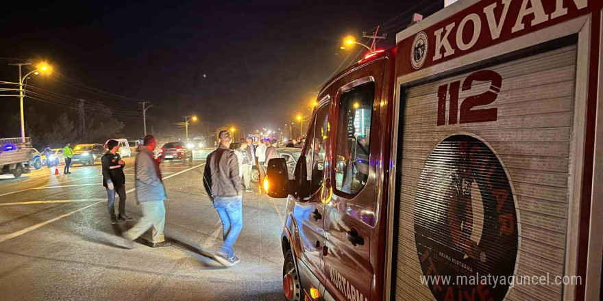 Elazığ’da iki otomobil çarpıştı: 5 yaralı