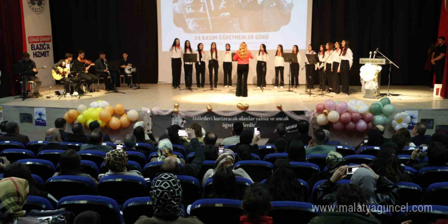 Elazığ’da Öğretmenler Günü  kutlandı