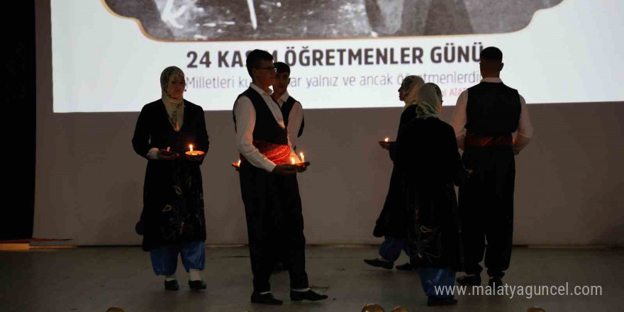 Elazığ’da Öğretmenler Günü  kutlandı