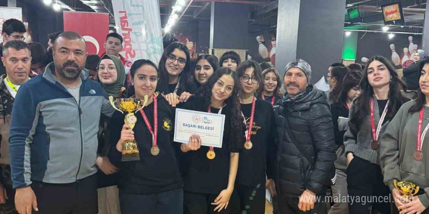 Elazığ’da okullararası bowling müsabakası sona erdi