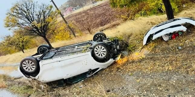 Elazığ’da otomobil takla attı: 2 yaralı