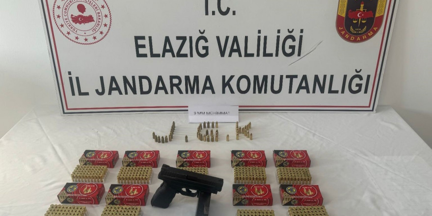 Elazığ’da ruhsatsız tabanca ele geçirildi