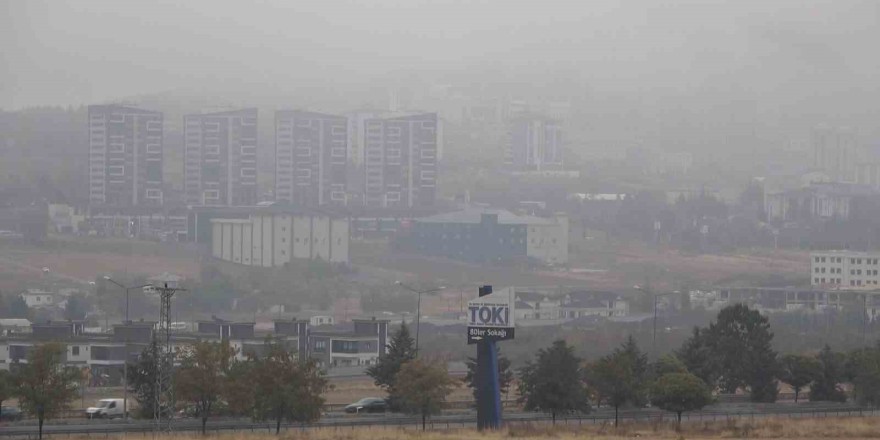 Elazığ’da sis etkili oldu