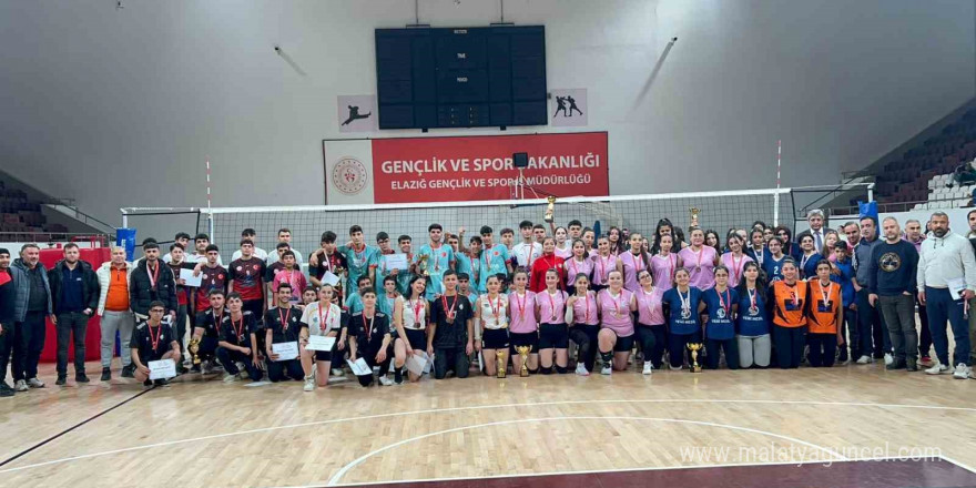 Elazığ’da voleybol müsabakaları sona erdi