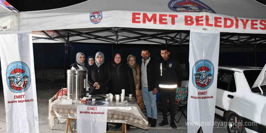 Emet’te 78 kişilik umre kafilesi dualarla uğurlandı