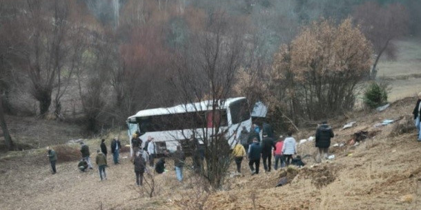 Emet’te işçi servisi yoldan çıktı: 9 yaralı