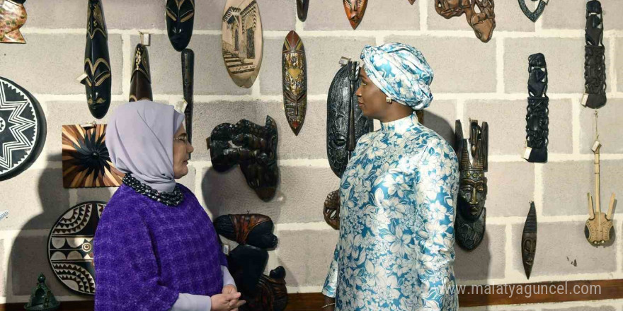 Emine Erdoğan, Senegal Cumhurbaşkanının eşi Marie Khone Fay ile bir araya geldi