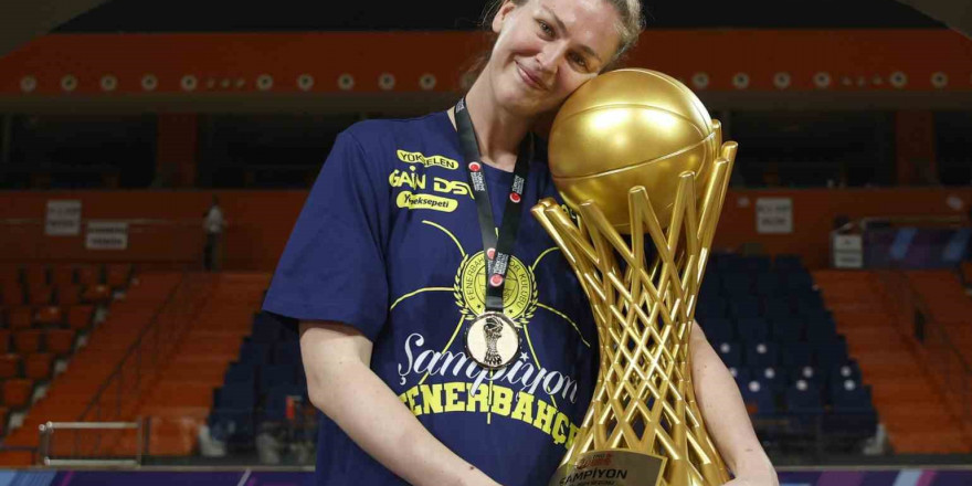 Emma Meesseman, Fenerbahçe ile sözleşme yeniledi