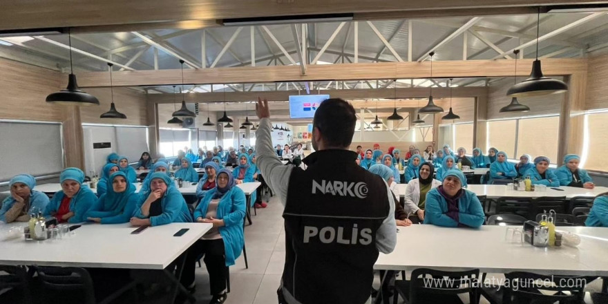 ’En İyi Narkotik Polisi Anne Projesi’ bilgilendirme faaliyetleri