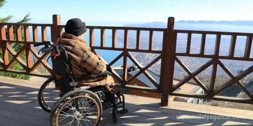 Engelsiz taksi, 90 yaşındaki adamın Boztepe hayalini gerçekleştirdi