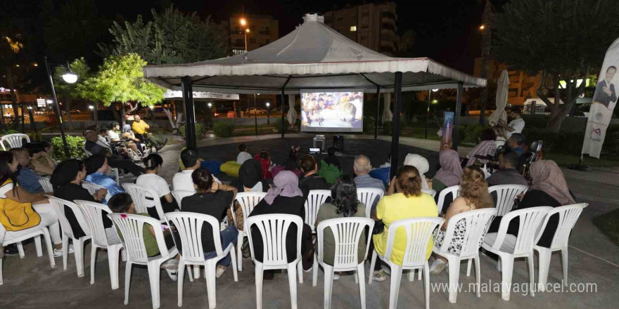 Engelsiz Yaşam Parkı’nda sinema keyfi