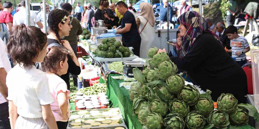 Enginarlı tatlılar festivale damga vurdu