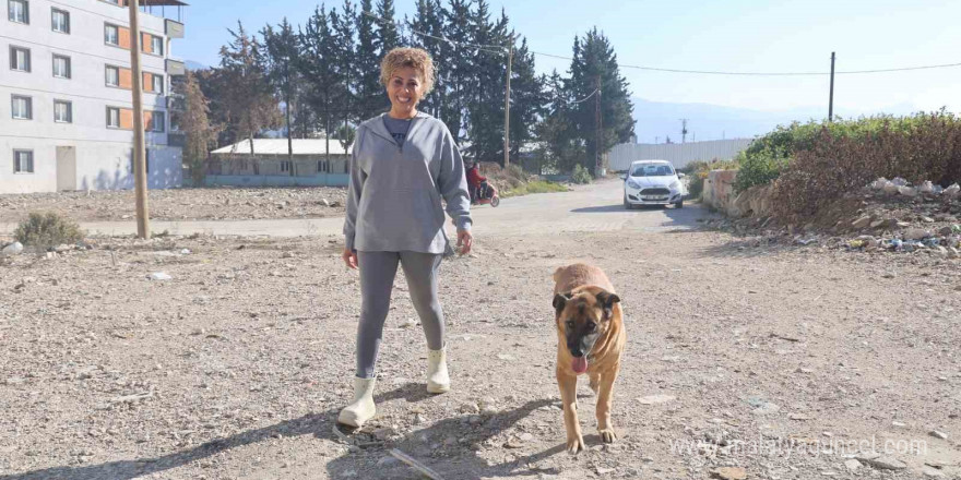 Enkazda sahibinin cansız bedenini bulmuştu, aileye hatıra kalan Max’a gözü gibi bakıyorlar