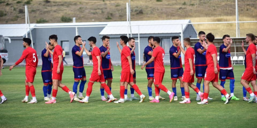 Erciyes Yüksek İrtifa Kamp Merkezi, futbol takımlarının tercihi oluyor