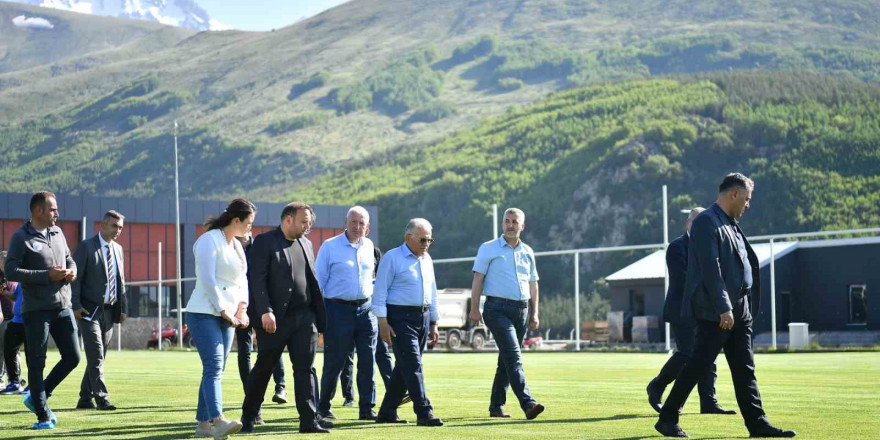 Erciyes Yüksek İrtifa Kamp Merkezi takımların akınına uğruyor