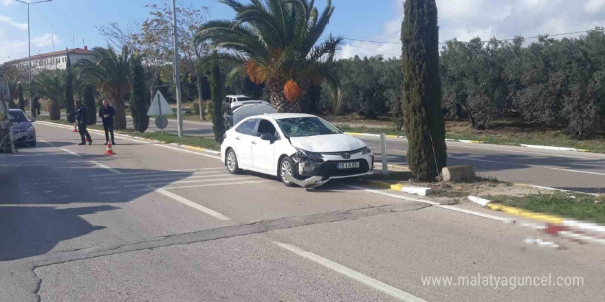 Erdek’te otomobilin çarptığı motosiklet sürücüsü hayatını kaybetti