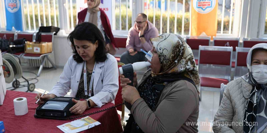 ERÜ Hastanelerinde “Dünya KOAH Günü” Etkinliği düzenlendi